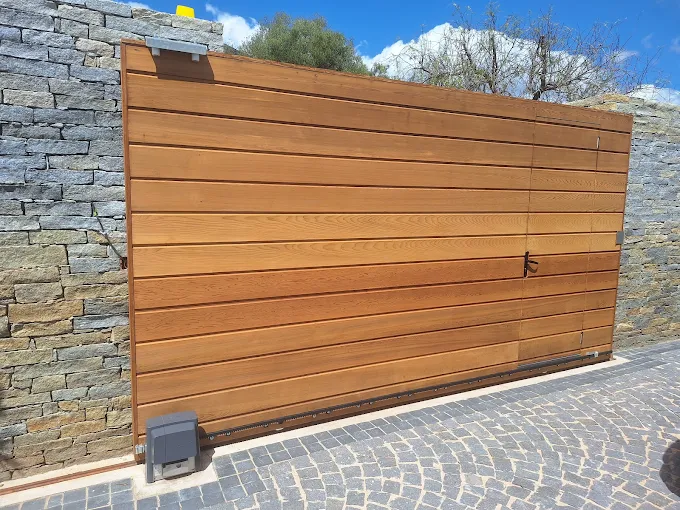 Motorisation de portail par Carincielec